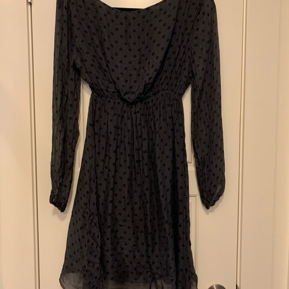 Silk grey dress with black polka dots. - Picture 4 of 7